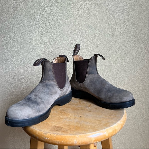 Blundstone Boots - Picture 4 of 8